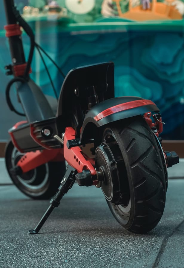 varla-scooter-QUz7bpE0O_k-unsplash.jpg